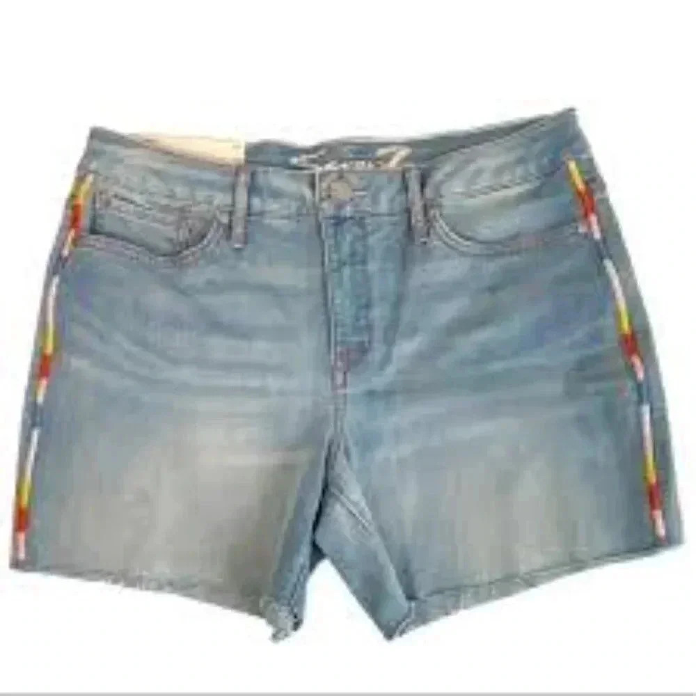 Seven 7 women’s denim shorts light‎ wash raw hem size 14